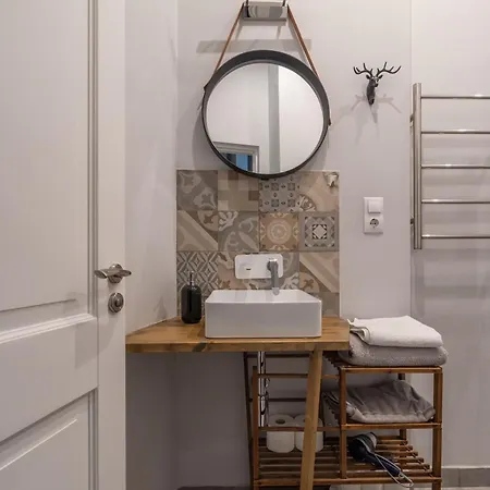 Charming In Old Town شقة ريغا