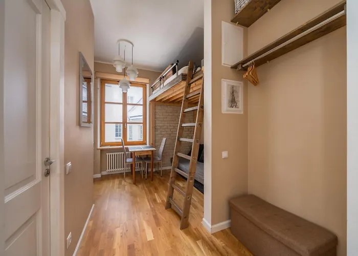 Charming In Old Town Dzīvoklis