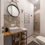 Charming In Old Town Апартаменты